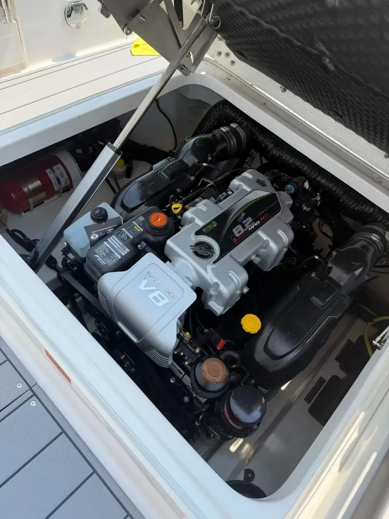 Slide: The Image of Chaparral 30 Surf 2025 - 16