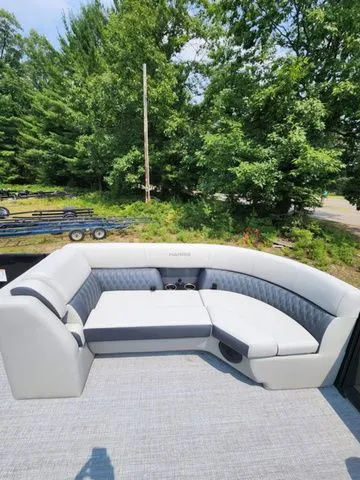 Slide: The Image of Harris Cruiser 230 CWDH 2026 - 5