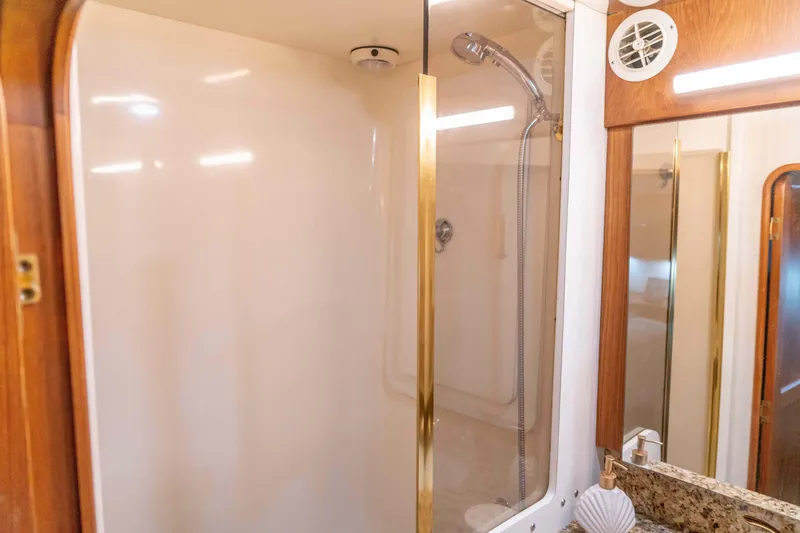 Slide: The Image of Ocean Yachts 60 Sport Fish 1997 - 62