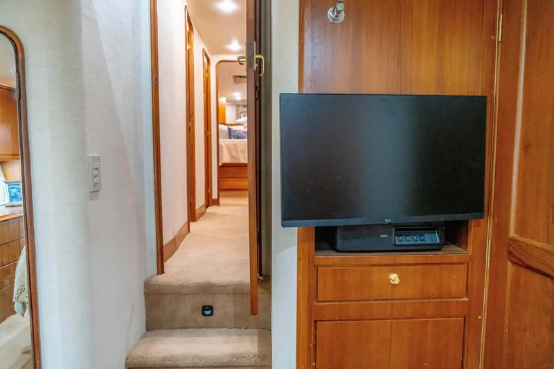 Slide: The Image of Ocean Yachts 60 Sport Fish 1997 - 63