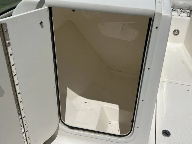 Slide: The Image of Key West 211 Dual Console 2015 - 10