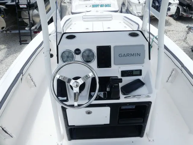 Slide: The Image of Yamaha 190 FSH 2017 - 6