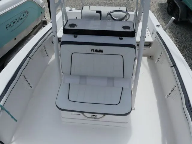 Slide: The Image of Yamaha 190 FSH 2017 - 9