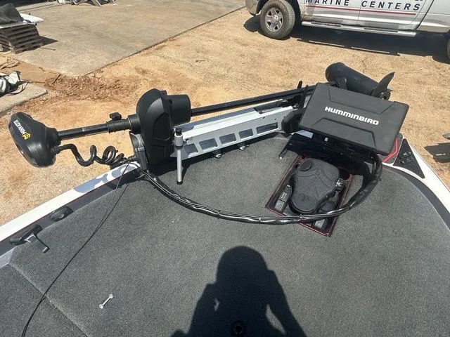 Slide: The Image of Skeeter FX21 Apex 2019 - 13