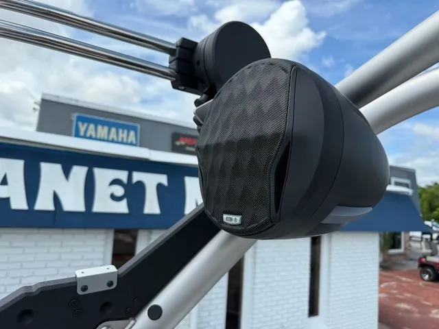 Slide: The Image of Malibu Wakesetter 20 VTX 2023 - 13