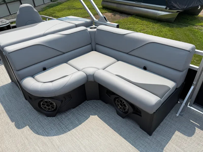 Slide: The Image of Tahoe Sport 2385 Rear Fish & Honda 4-Stroke EFI 2026 - 25