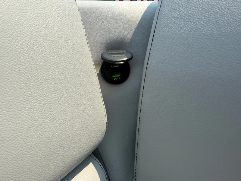 Slide: The Image of Tahoe Sport 2385 Rear Fish & Honda 4-Stroke EFI 2026 - 27