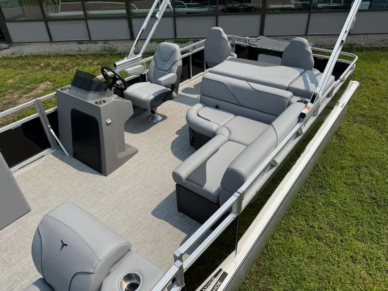 Slide: The Image of Tahoe Sport 2385 Rear Fish & Honda 4-Stroke EFI 2026 - 3