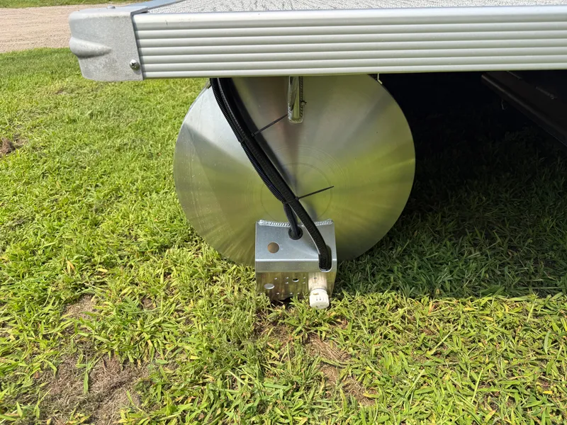 Slide: The Image of Tahoe Sport 2385 Rear Fish & Honda 4-Stroke EFI 2026 - 38