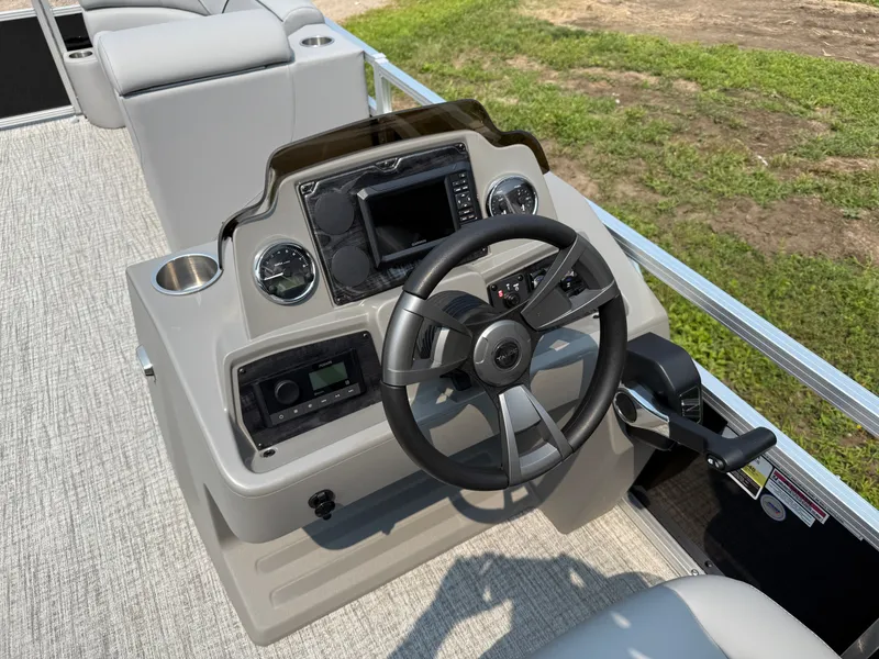 Slide: The Image of Tahoe Sport Rear Fish 2385 & 4-Stroke $33995 2026 - 12