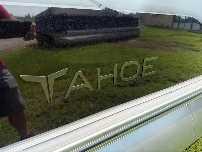 Slide: The Image of Tahoe Sport Rear Fish 2385 & 4-Stroke $33995 2026 - 36