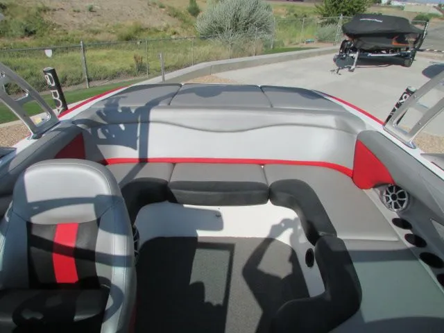 Slide: The Image of MasterCraft XStar 2003 - 10