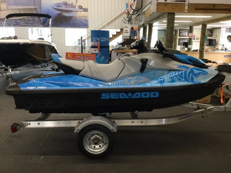 Slide: The Image of Sea-Doo FishPro Scout 130 2025 - 10