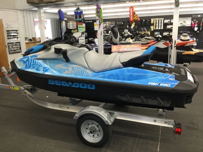 Slide: The Image of Sea-Doo FishPro Scout 130 2025 - 5