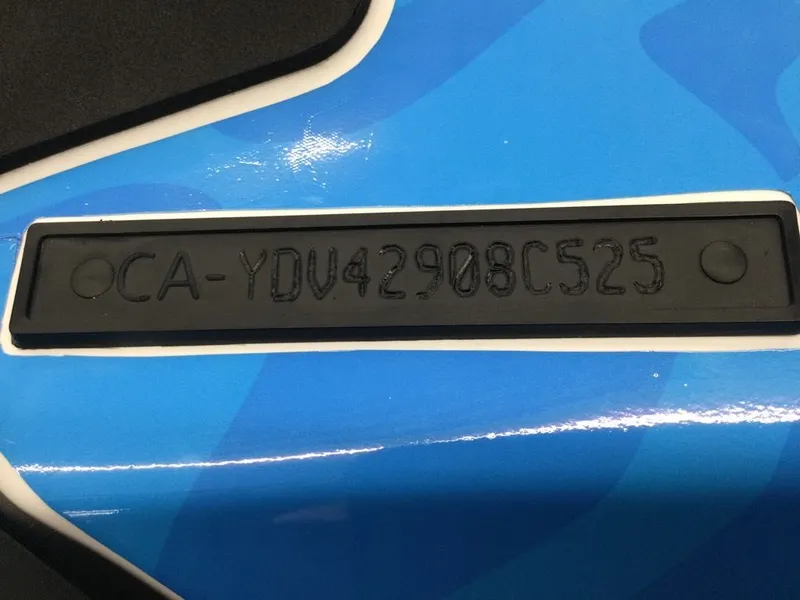 Slide: The Image of Sea-Doo FishPro Scout 130 2025 - 8