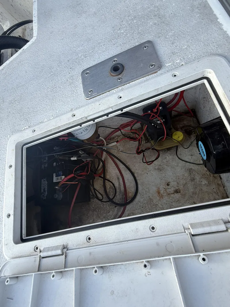 Slide: The Image of Mako 241 Center Console 2008 - 12