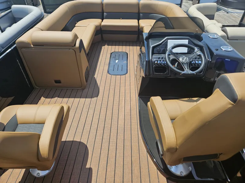 Slide: The Image of Bentley Pontoons Elite 253 Admiral 2026 - 16