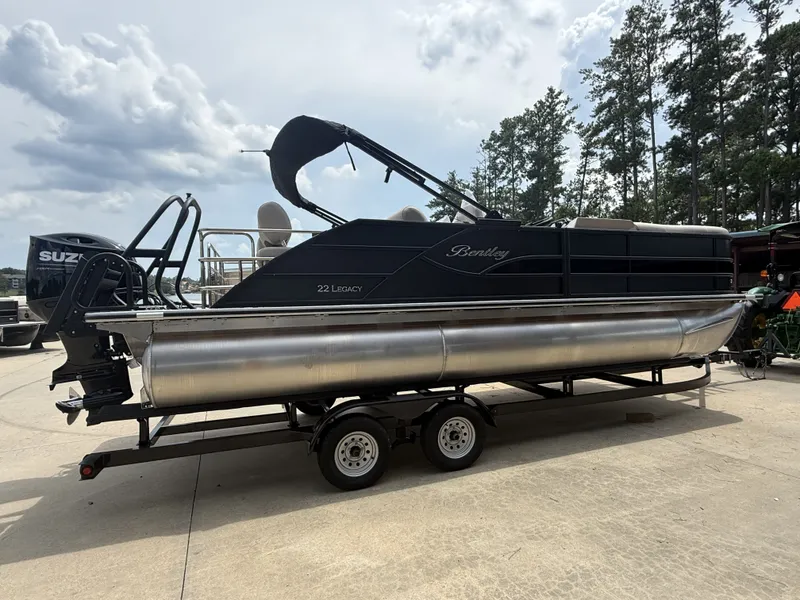 Slide: The Image of Bentley Pontoons Legacy Quad Swing Back 223 2026 - 5