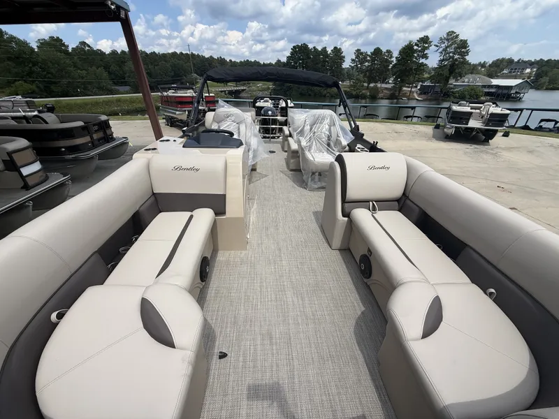 Slide: The Image of Bentley Pontoons Legacy Quad Swing Back 223 2026 - 6