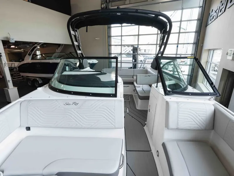 Slide: The Image of Sea Ray SDX 230 Surf 2026 - 14