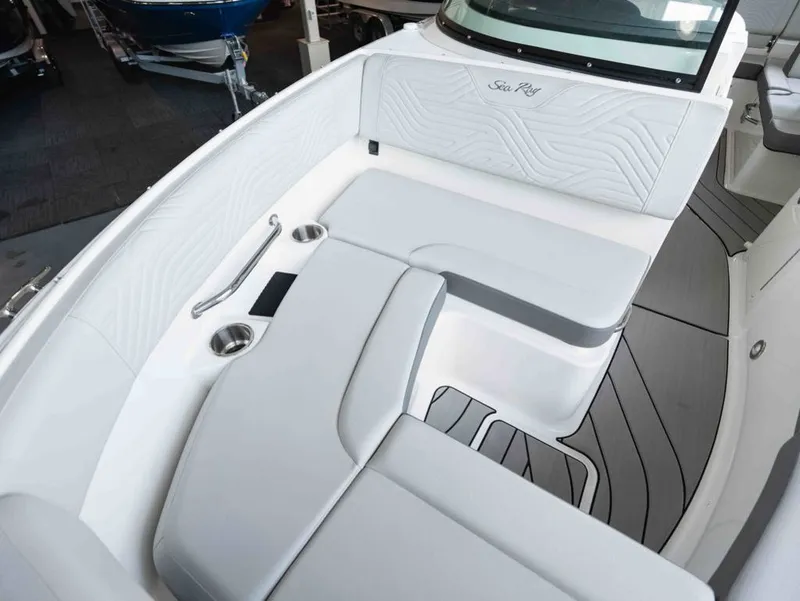 Slide: The Image of Sea Ray SDX 230 Surf 2026 - 15