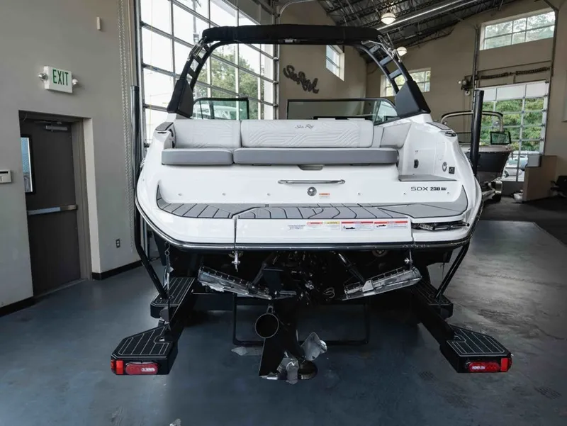 Slide: The Image of Sea Ray SDX 230 Surf 2026 - 5
