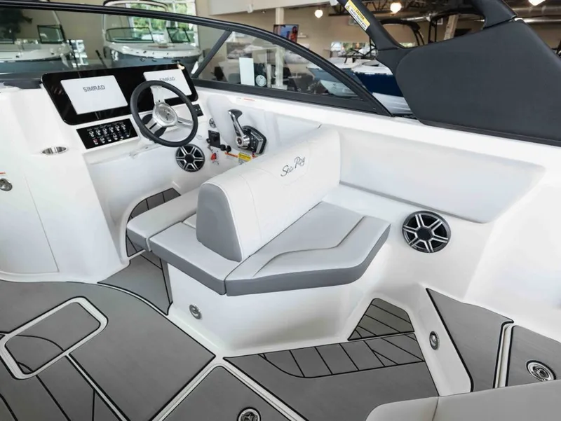 Slide: The Image of Sea Ray SDX 230 Surf 2026 - 9