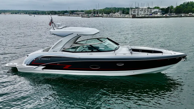 Slide: The Image of Formula 350 CBR 2024 - 18