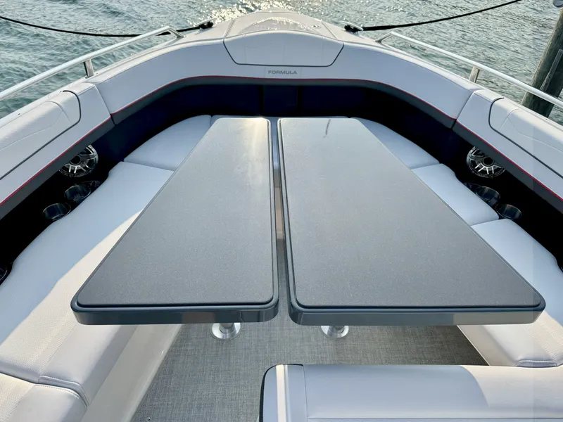 Slide: The Image of Formula 350 CBR 2024 - 51