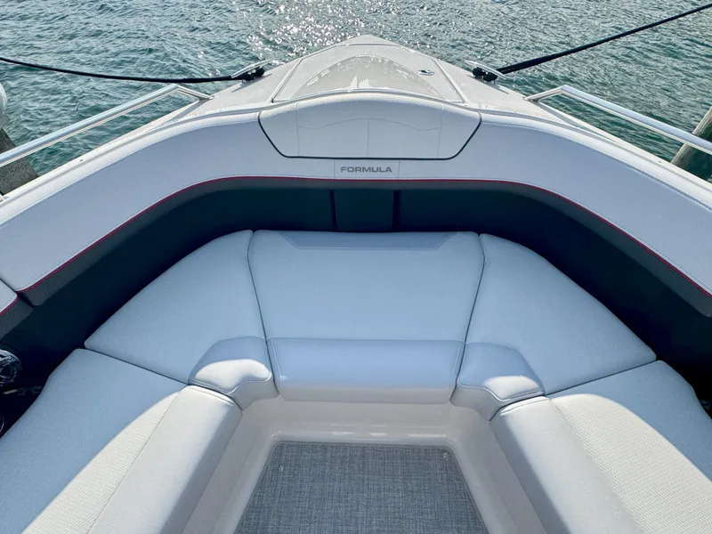 Slide: The Image of Formula 350 CBR 2024 - 53