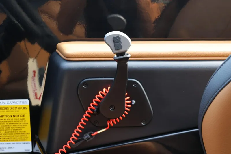 Slide: The Image of Throttle control of 2026 ATX Surf Boats 22 Type-S with safety lanyard. - 28