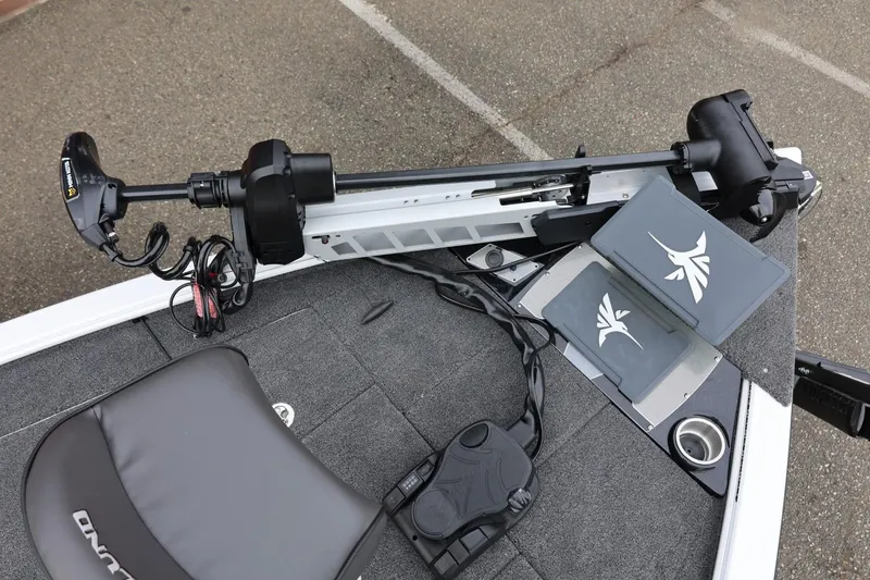 Slide: The Image of 2026 Lund 2075 Pro-V Bass XS boat deck with trolling motor and control panel. - 38