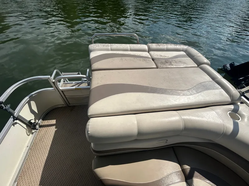 Slide: The Image of Bennington 2575 RLX 2002 - 15