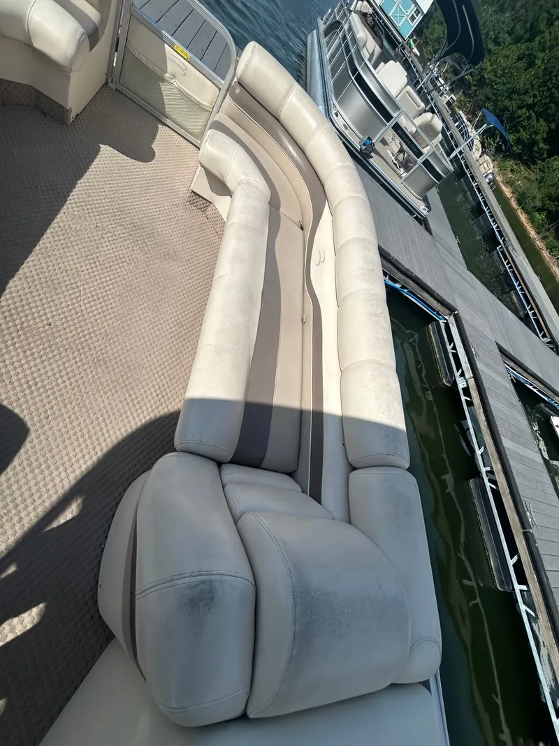 Slide: The Image of Bennington 2575 RLX 2002 - 18