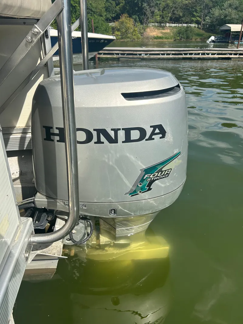 Slide: The Image of Bennington 2575 RLX 2002 - 21