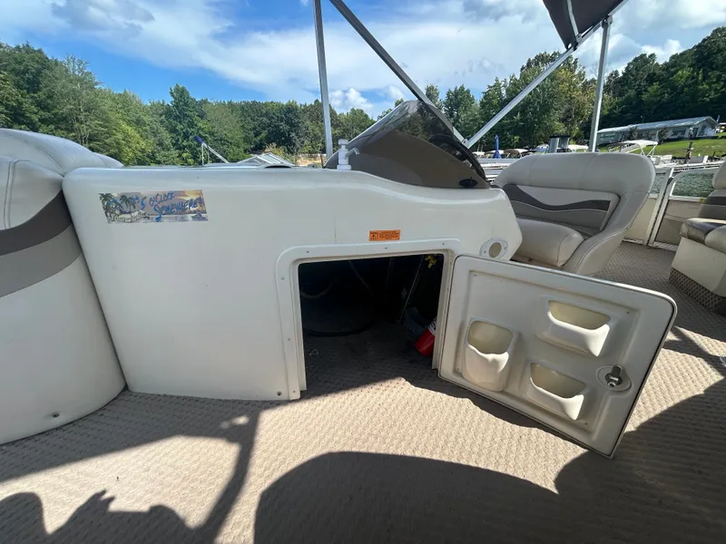 Slide: The Image of Bennington 2575 RLX 2002 - 9