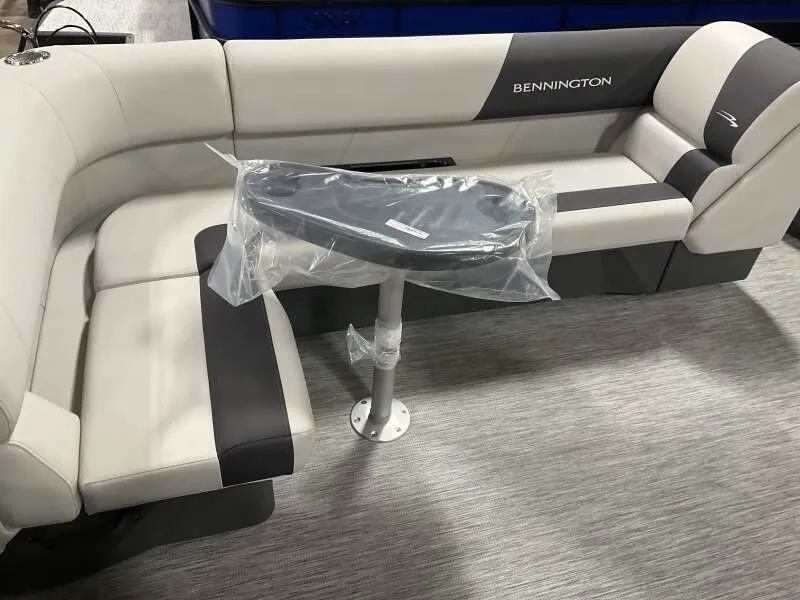 Slide: The Image of Bennington 22 SL 2025 - 11