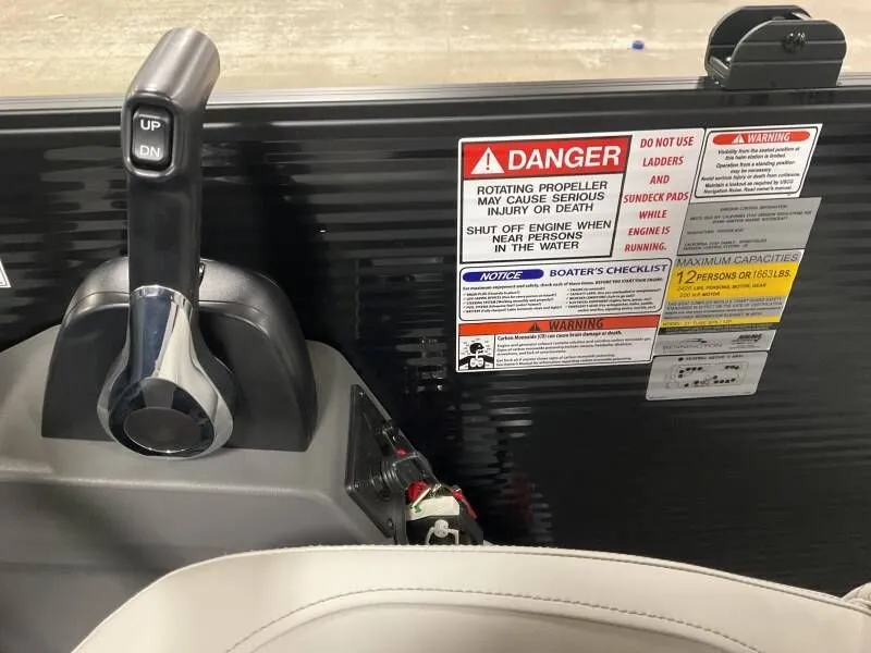 Slide: The Image of Bennington 22 SL 2025 - 15