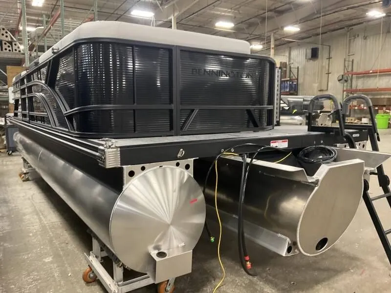 Slide: The Image of Bennington 22 SL 2025 - 8