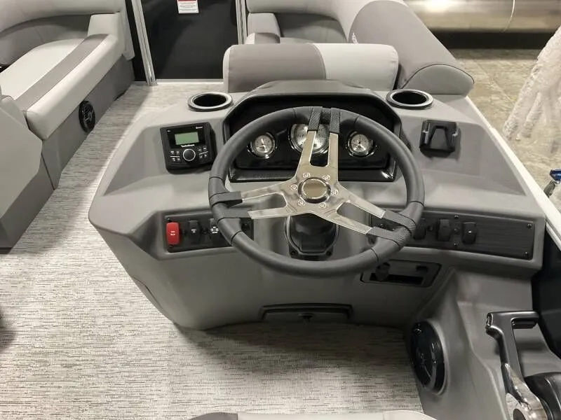 Slide: The Image of Bennington 18 SL 2025 - 11