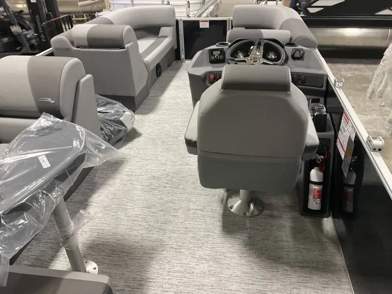 Slide: The Image of Bennington 18 SL 2025 - 6