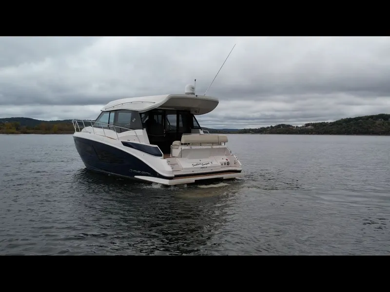 Slide: The Image of Regal 42 Grande Coupe 2020 - 29