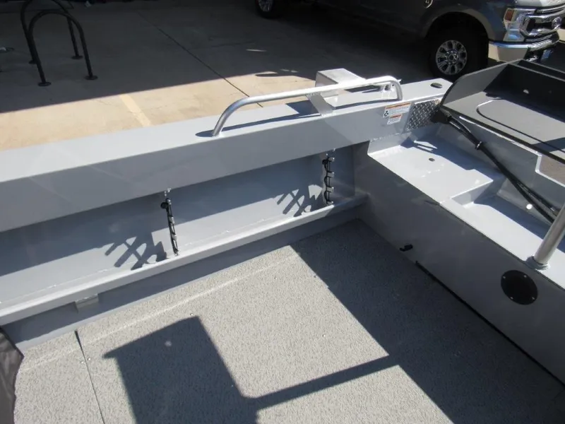 Slide: The Image of Hewescraft 200 Sportsman 2025 - 10