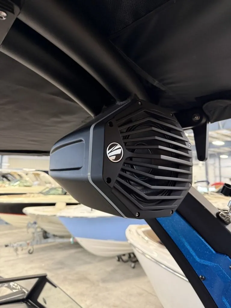 Slide: The Image of Tigé Z5 2025 - 8