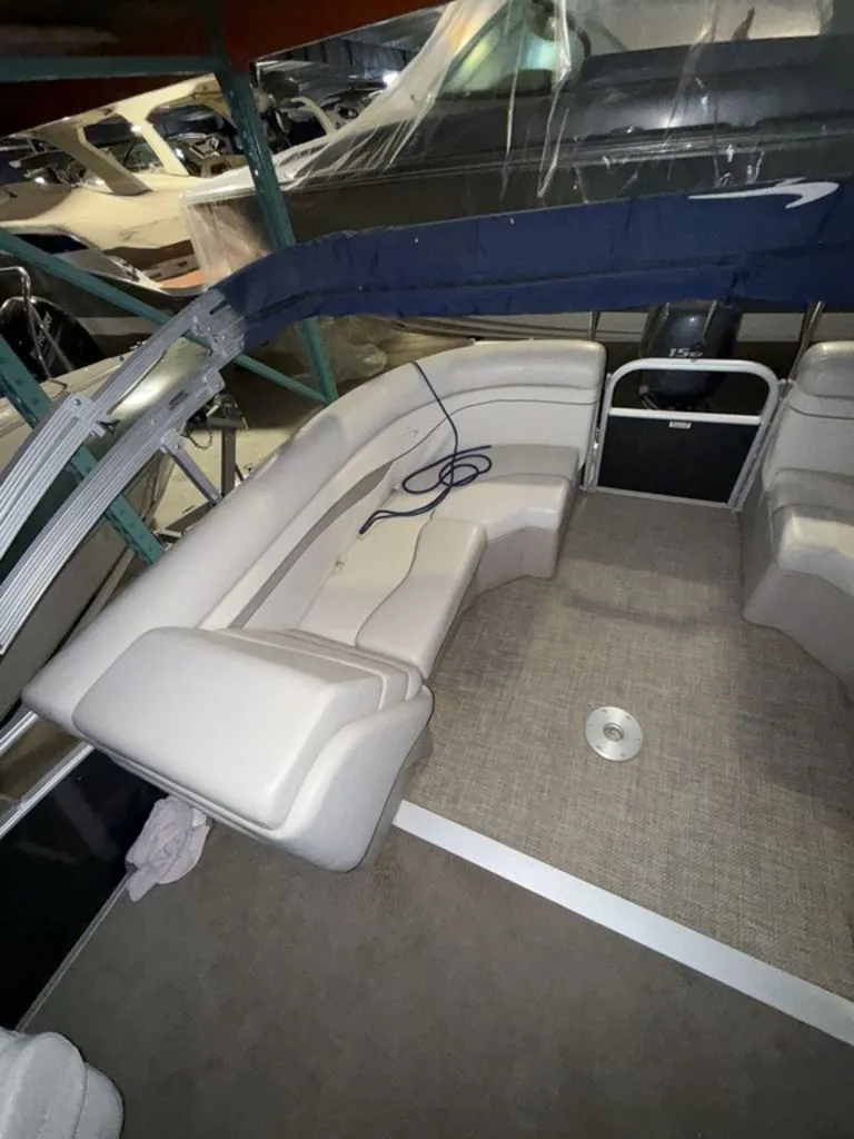 Slide: The Image of Bennington 24 SLX3 2015 - 7