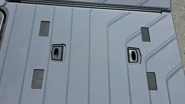 Slide: The Image of Manitou 26 Explore 6' Max Deck With Dual 150Hp Motors 2025 - 23