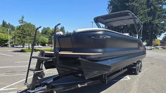 Slide: The Image of Manitou 26 Explore 6' Max Deck With Dual 150Hp Motors 2025 - 3