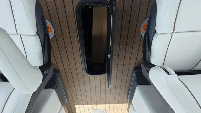 Slide: The Image of Manitou 26 Explore 6' Max Deck With Dual 150Hp Motors 2025 - 48