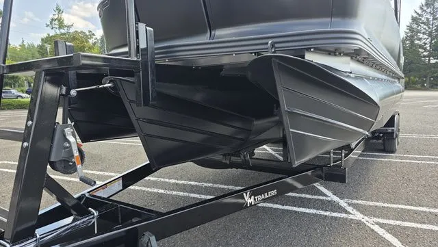 Slide: The Image of Manitou 26 Explore 6' Max Deck With Dual 150Hp Motors 2025 - 70