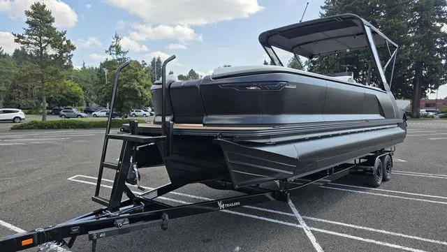 Slide: The Image of Manitou 26 Explore 6' Max Deck With Dual 150Hp Motors 2025 - 72